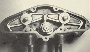 Enclosed SOHC Cambox first type